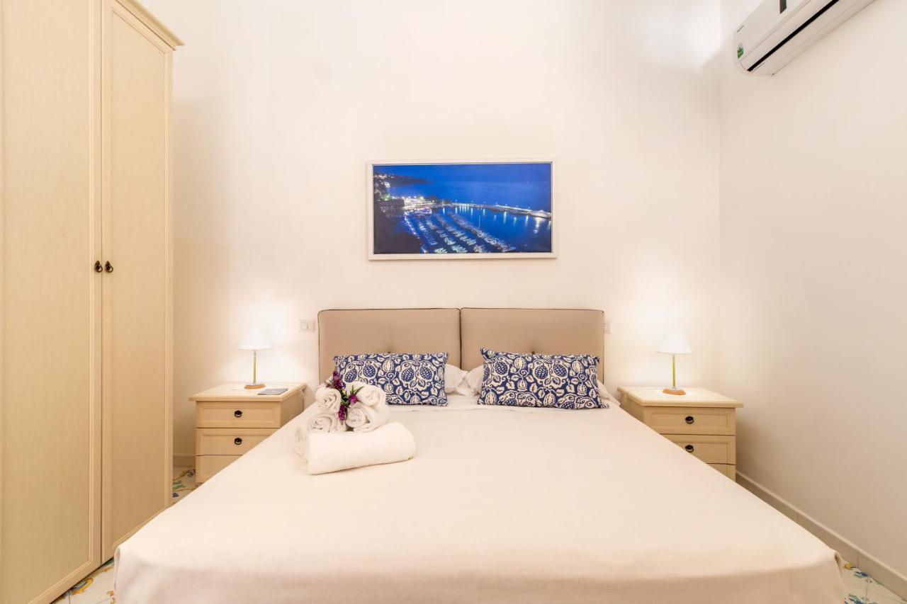 Comfy Apt 4 Sleeps Right In The Centre Sorrento Exterior photo