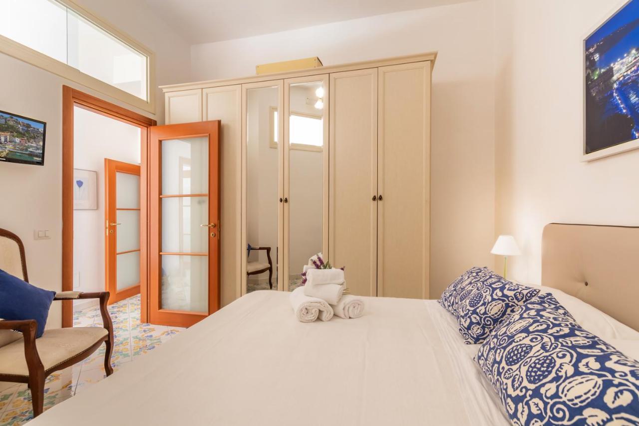 Comfy Apt 4 Sleeps Right In The Centre Sorrento Exterior photo