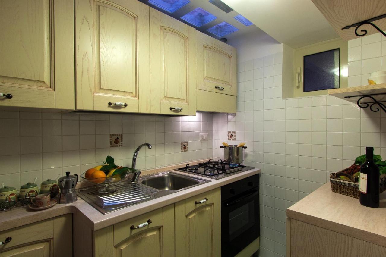 Comfy Apt 4 Sleeps Right In The Centre Sorrento Exterior photo